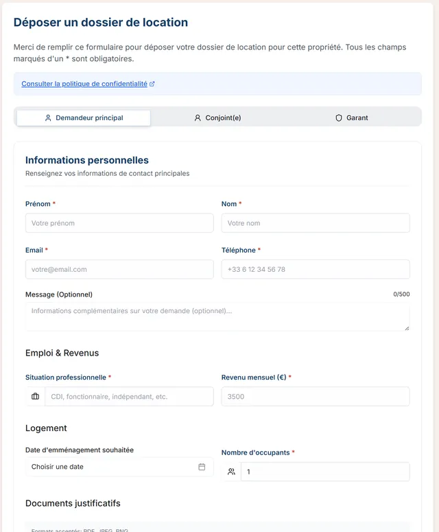 Le candidat dépose son dossier complet